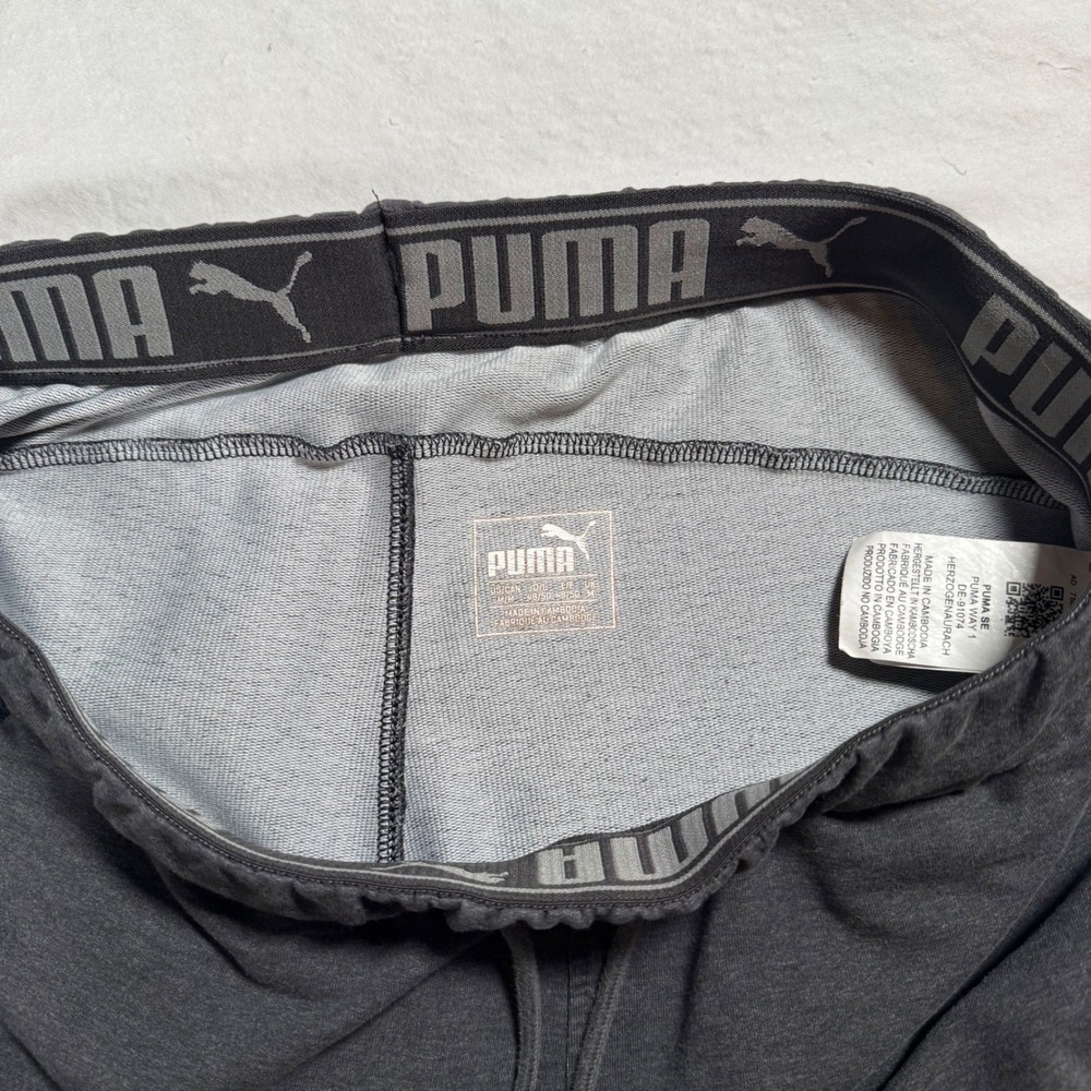 Puma Mens Athletic Shorts Set of 2 Grey Charcoal Black Size Medium Activewear - Picture 3 of 8